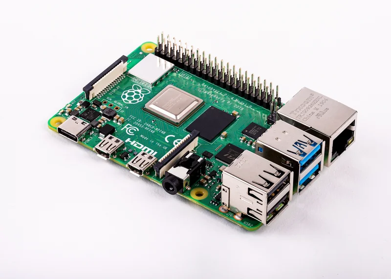 Product Image for Raspberry Pi 4 Model B enkortsdator - 8GB - Pi-kort & Startkit | Webhallen
