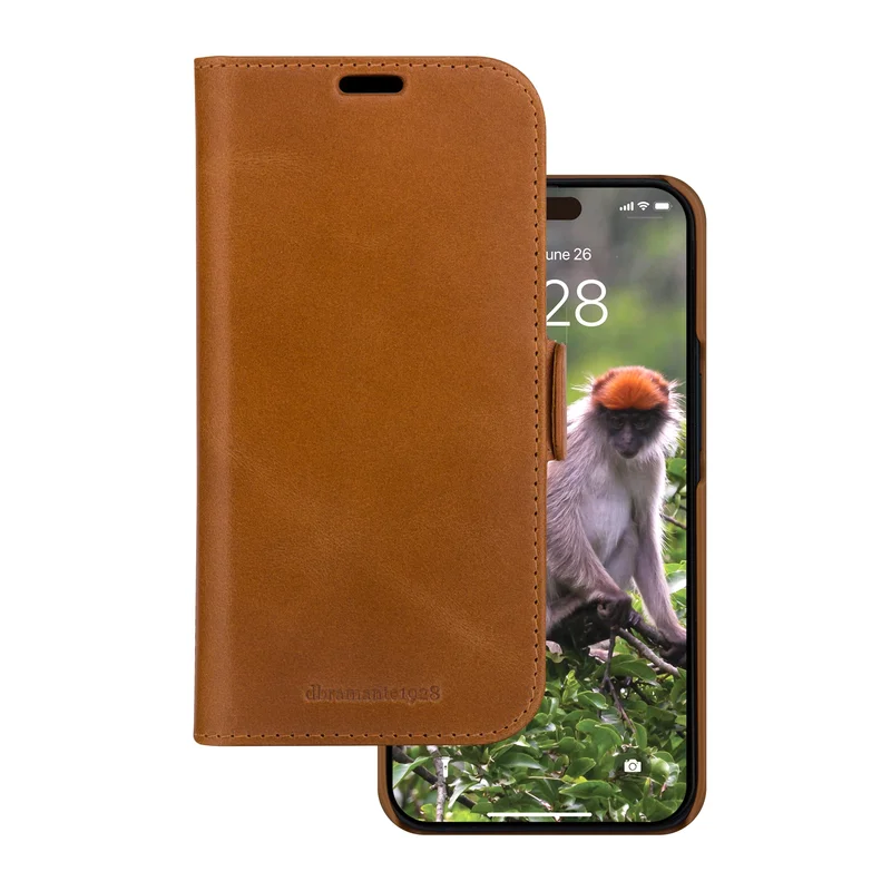 Product Image for dbramante1928 Lynge - iPhone 15 - Tan