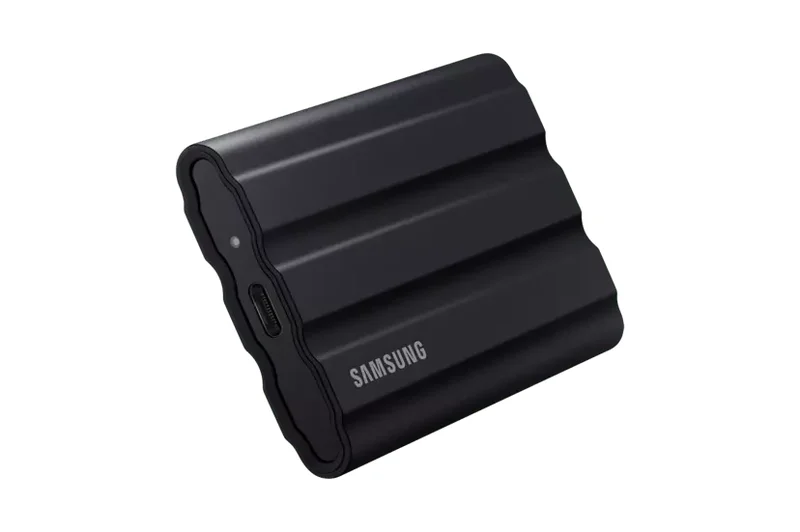 Product Image for Samsung T7 Shield Black 4TB - Extern SSD | Webhallen